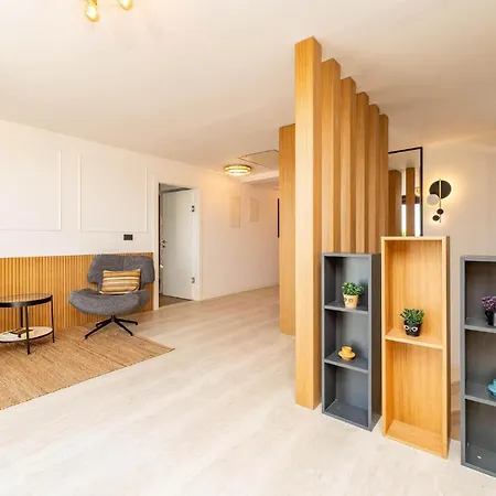 4 Bedroom Stunning Home In Sukosan * Sukošan