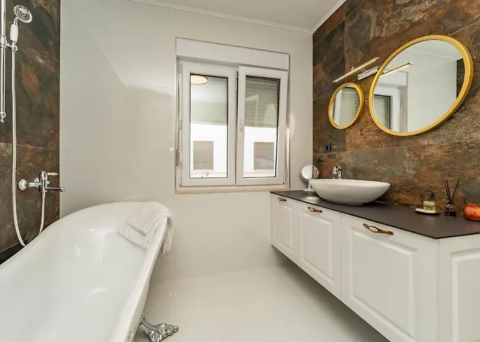 4 Bedroom Stunning Home In Sukosan Sukošan